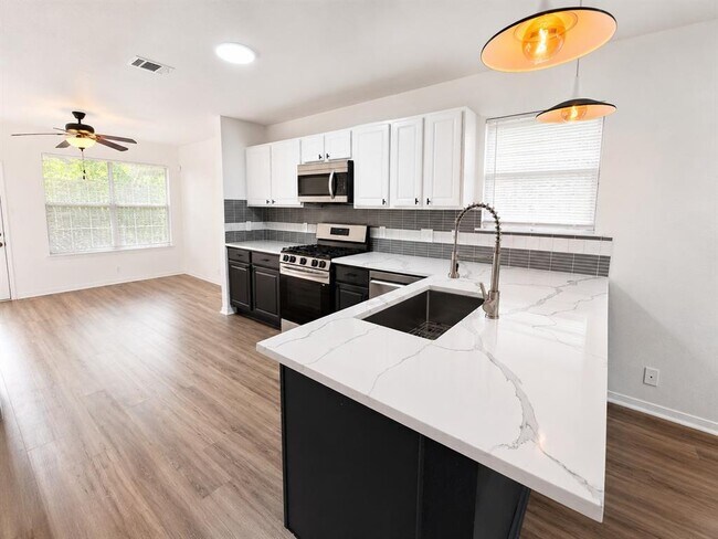 Photo - 2012 Balsam Way