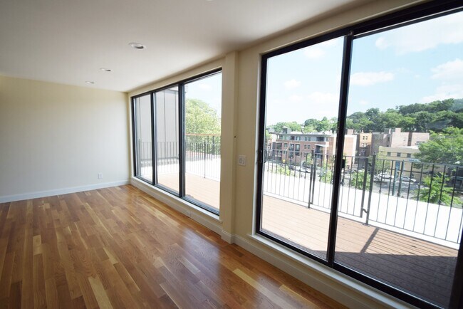 1614 Beacon St Unidad 3