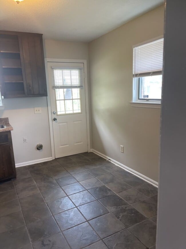 Photo - 1700 Olive St Unit A