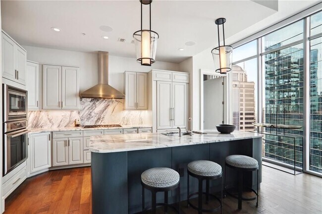 Photo - 1065 Peachtree St NE Unit 3005