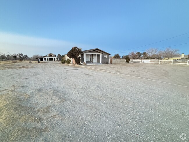 Building Photo - 10357 E Avenue R8 Rental