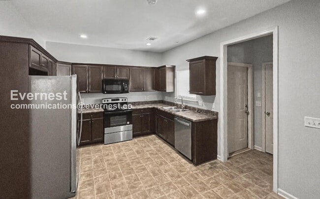 Photo - 1195 Washington Dr