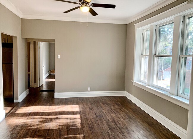 Dining area - 5201 Murdoch Ave Unit A