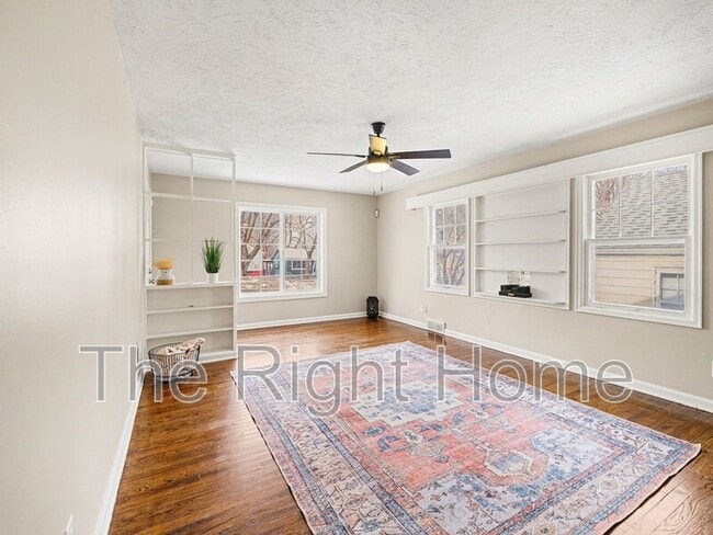 Photo - 3721 N 60th St