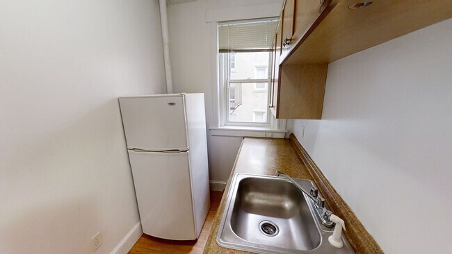 Photo - Fenway Studio, close to everything, 1/2 FE...