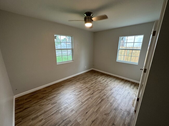 Photo - 2218 Rose St
