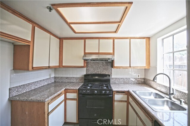 Photo - 1211 Huntington Dr Unit F