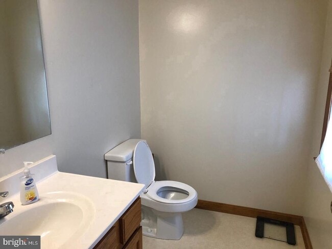 Photo - 45636 Rutherford Blvd