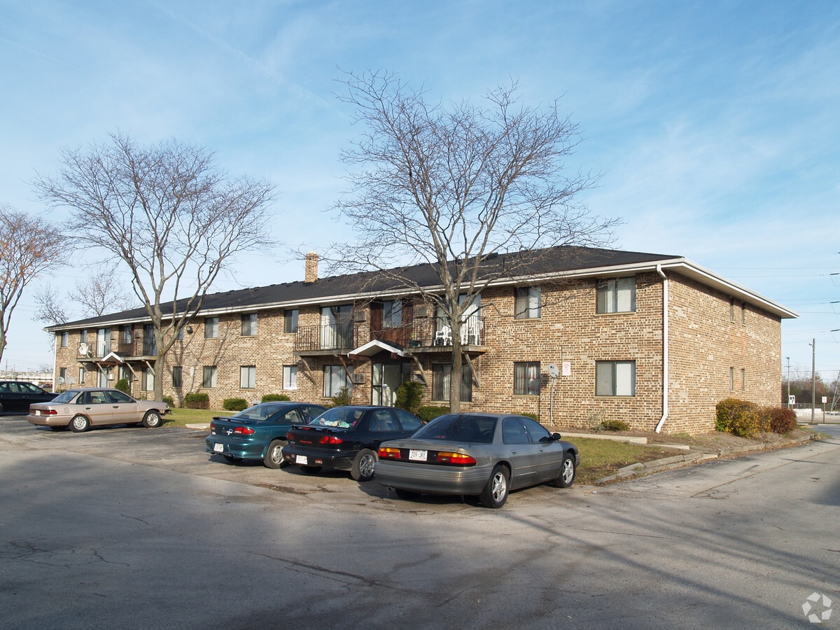 Parkside at 76th - Parkside at 76th