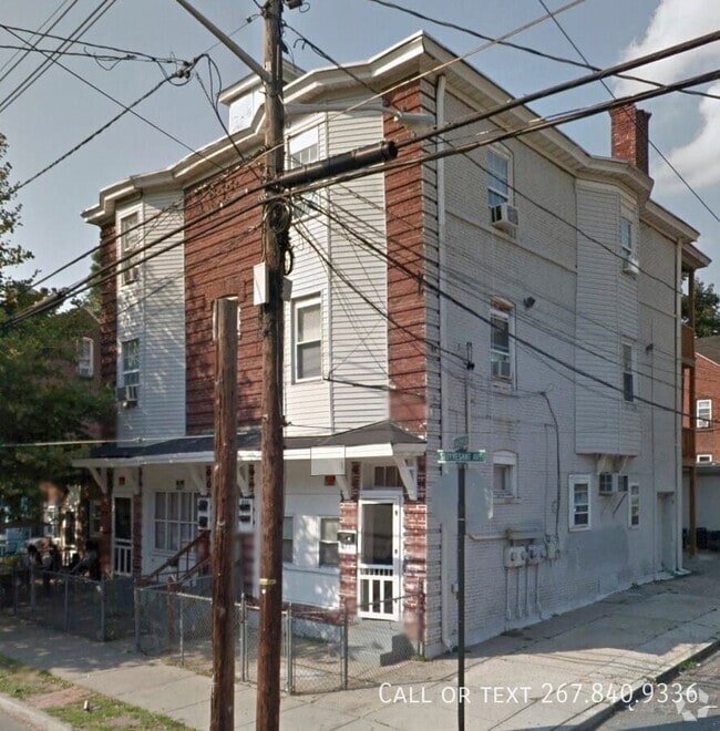 Building Photo - 674-684 Stuyvesant Avenue , 13-15 Christop... Unit 13-5 Rental