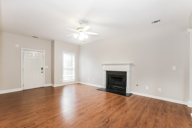 Photo - 715 Kimball Parc Ct