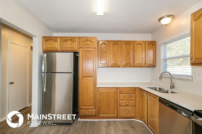 Photo - 1739 Hilltop Ln