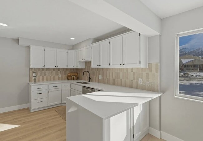 Photo - 403 Highland Dr
