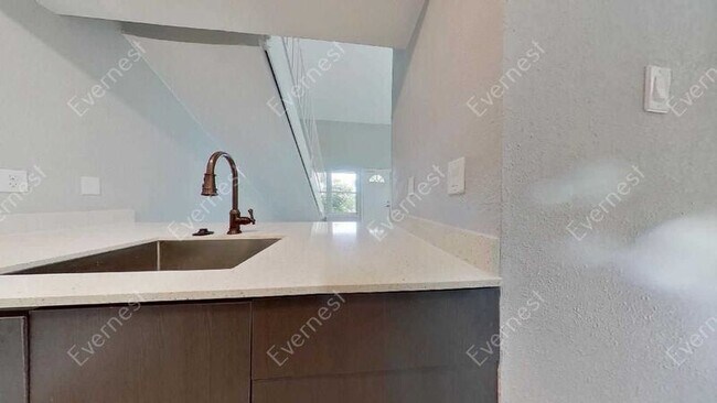 Photo - 1916 Valley Hill Cir Unit A