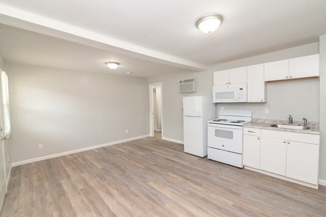 Photo - 1518 E McCarty St Unidad 5