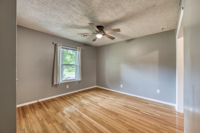 Photo - 8202 Westland Dr