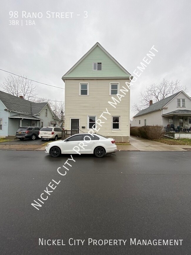 Building Photo - 98 Rano St Unit 3