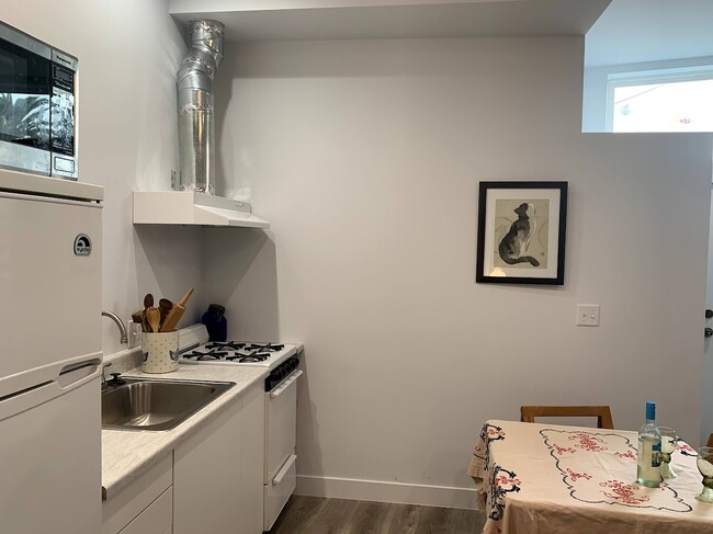 Photo - 2055 Barnett Way Unidad Barnett Way - ADU