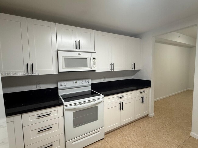 Photo - 11102 NW 83rd St Unit 207