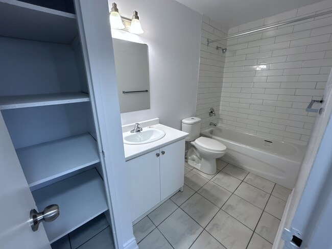 Photo - Green Valley Towers