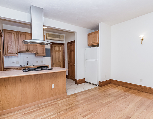 Building Photo - 98 Myrtle St Unit 2 Rental
