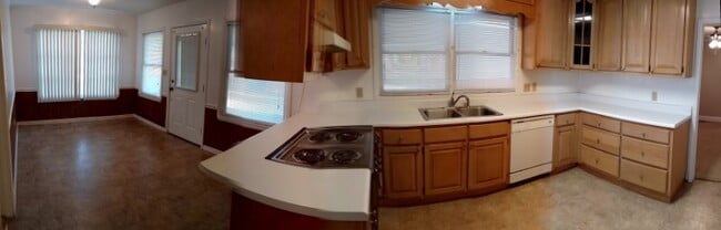 Photo - 390 N Lanier St