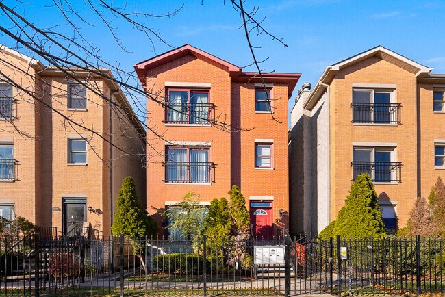 Photo - 5848 S Prairie Ave Condo Unit G