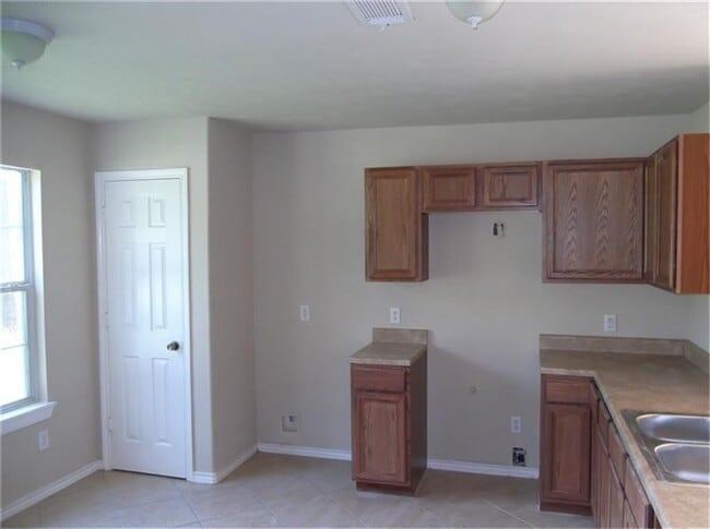 Photo - 2627 Desoto Sq Dr