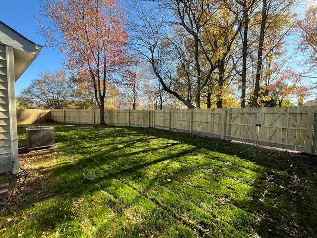 Photo - 1408 Callandish Ct