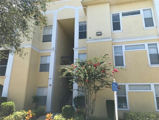 Building Photo - 1420 Lake Shadow Cir Unit 9306