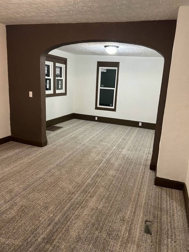 Photo - Spacious & Affordable 3-Bedroom Home - New Carpet and New Kitchen