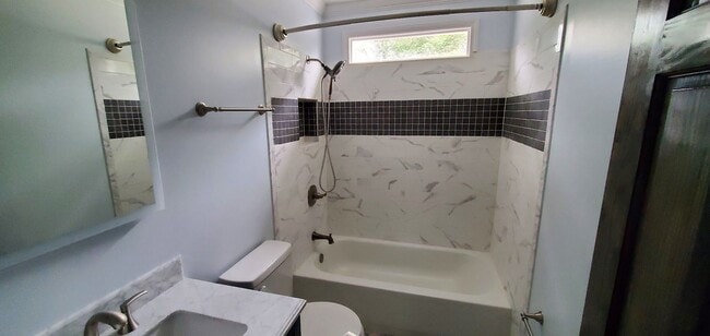 Photo - 2 Bedroom 1 Bath Duplex