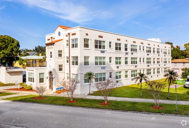 Inezda Apartments - Inezda Apartments Unit 8