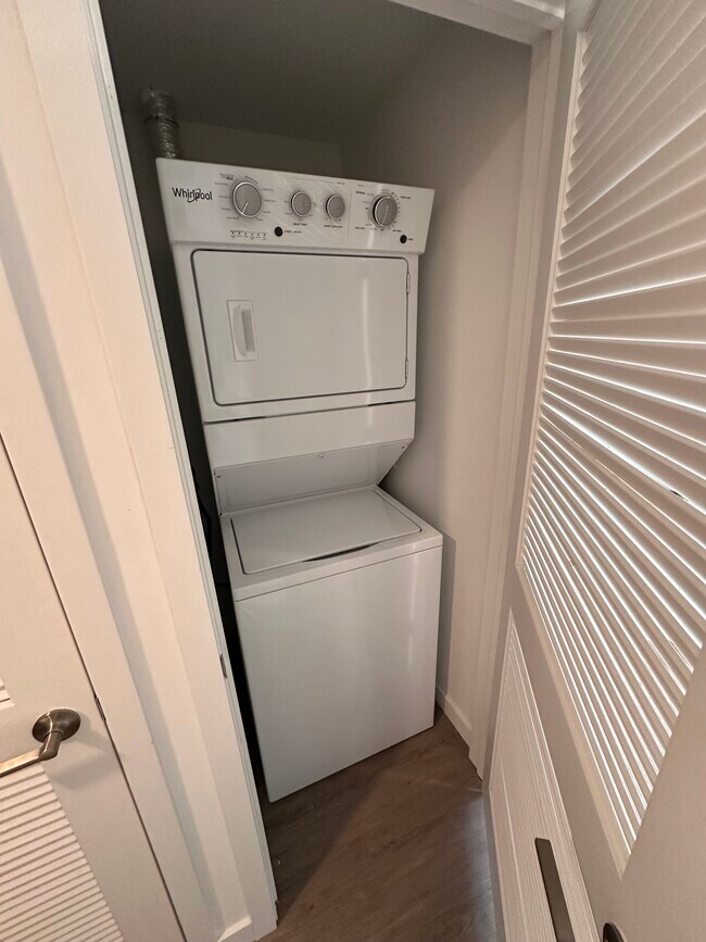 Photo - 138 NE 22nd St Unit B7