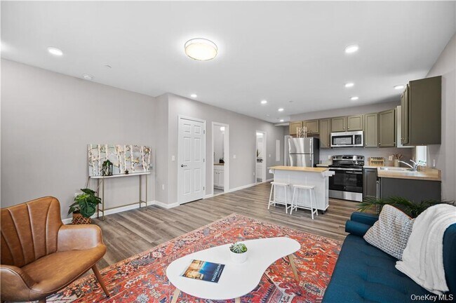 Photo - 108 N Kensico Ave Unidad 6B