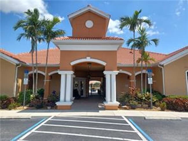 Building Photo - WATER, INTERNET AND CABLE INCLDED!!! 3 bed... Rental