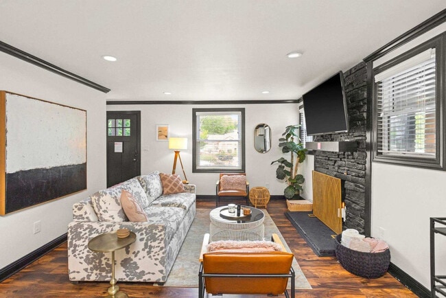 Building Photo - 1302 Ardee Ave Rental