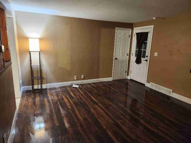 Photo - 1031 S Telulah Ave