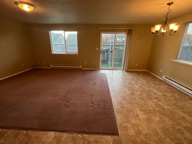 Photo - 3 bdrm/2.1 bath Duplex for Rent in Harrisburg