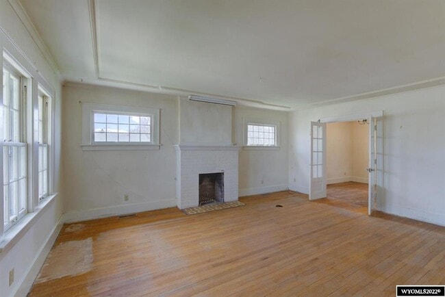 Photo - 205 W 13th St