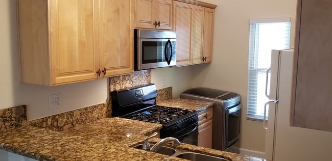 Photo - 7131 N Farralone Ave Unidad 47