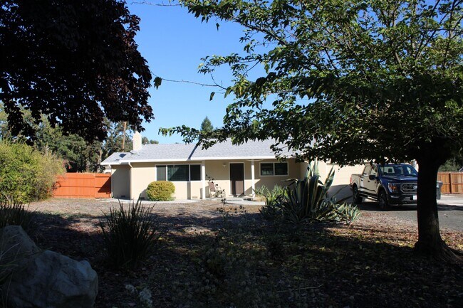 Photo - Updated 3 Bedroom, 2 Bathroom Single Family Home in Rural Danville Location