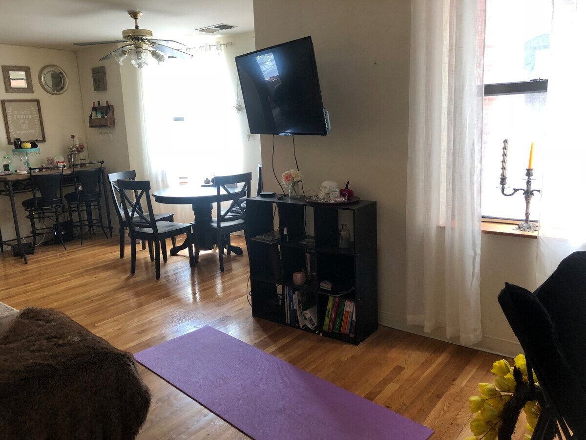 Photo - 102 Gainsborough St Unidad 105