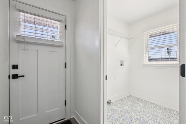 Photo - 21 N Devon Ave