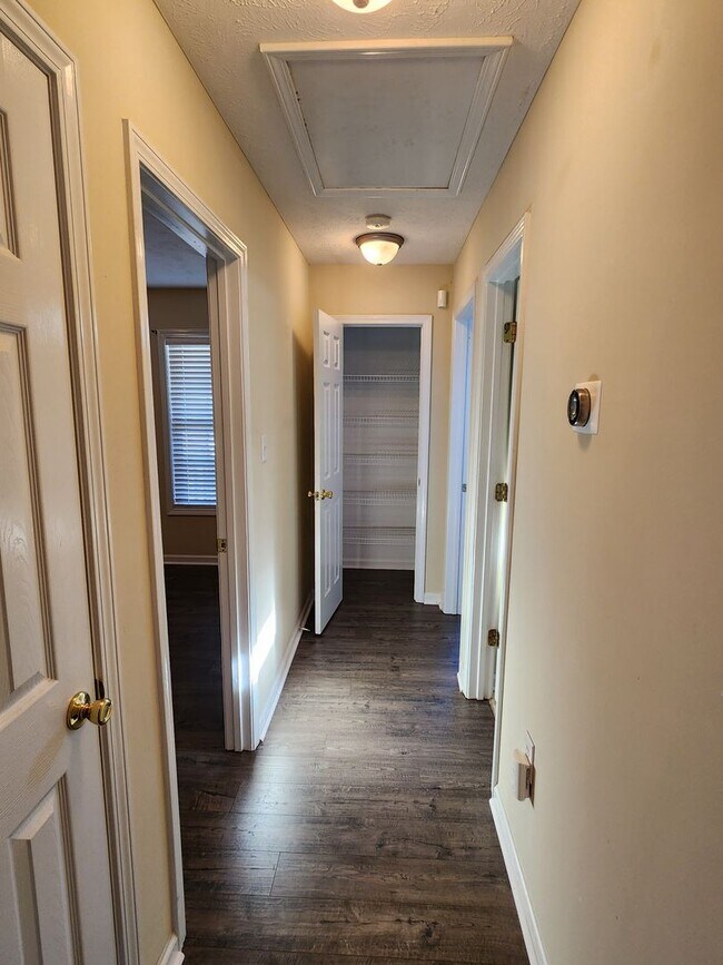 3 bed 2 bath with a bonus room in Jack Britt! Rental House Rental in