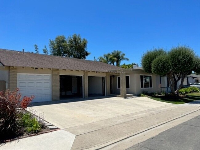 Photo - SaintPaul6382 Unit A