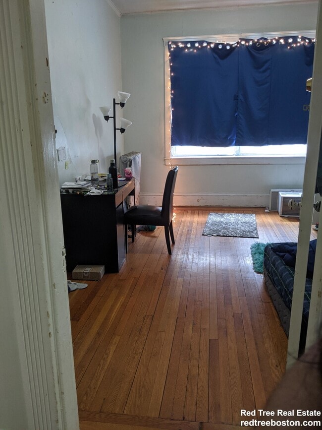 Photo - 80 Fenway St Unidad 12