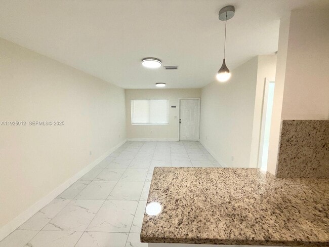 Photo - 335 NW 32nd St Unit 349