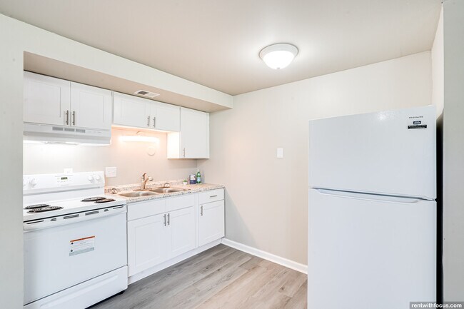 Building Photo - 1031 Hunt Ave Rental