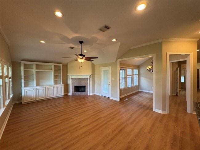 Building Photo - 3618 Country Club Blvd